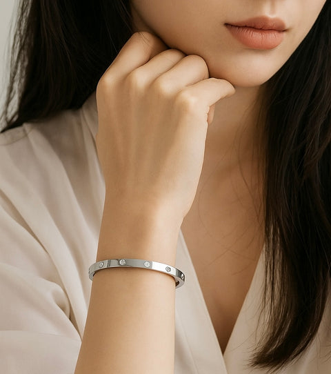 BG308WP B.Tiff High Polish 8-Stone Stainless Steel Star Bangle Bracelet