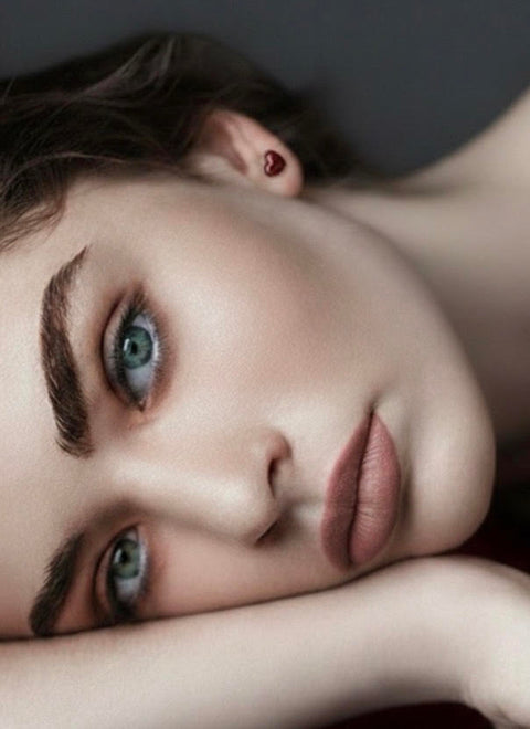 ER005R B.Tiff Burgundy Stainless Steel Heart Stud Earrings