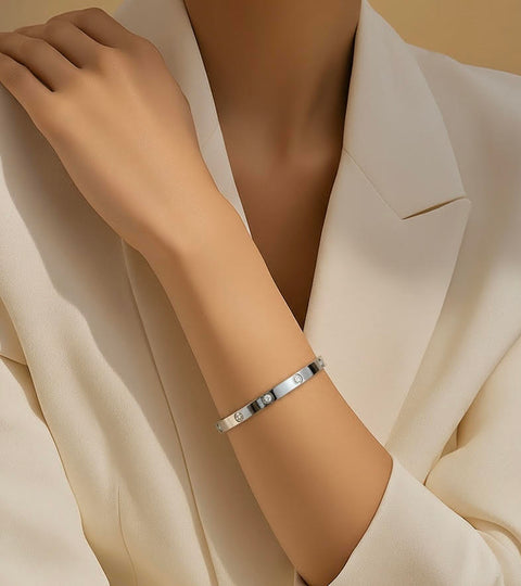 BG308WP B.Tiff High Polish 8-Stone Stainless Steel Star Bangle Bracelet